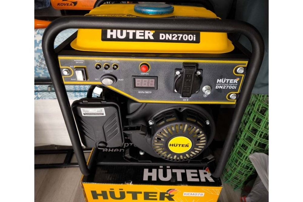 Инверторный генератор Huter DN2700i 64/10/6