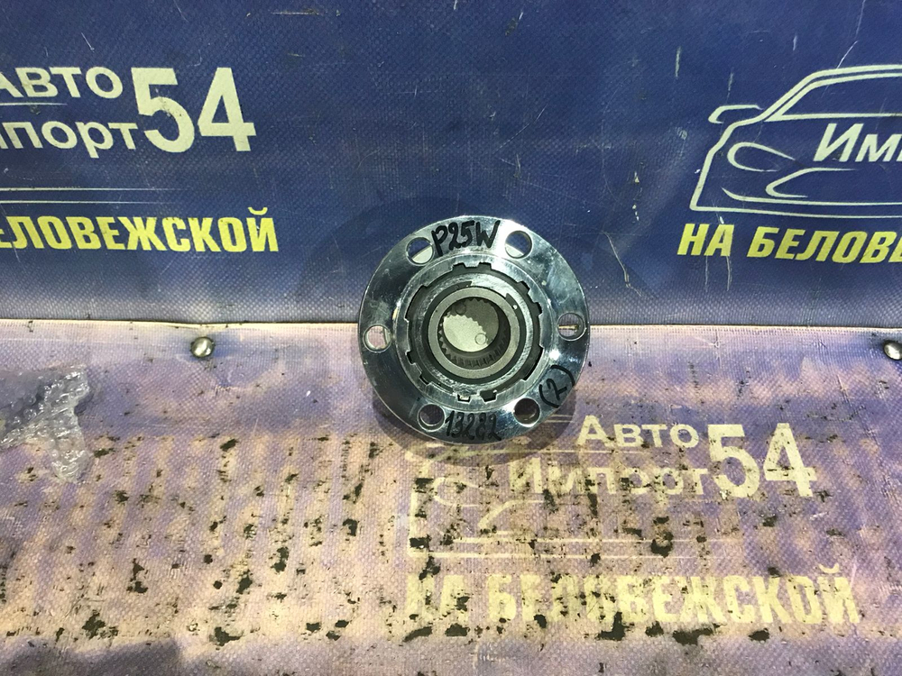 Хаб механический MITSUBISHI DELICA 1991-1996