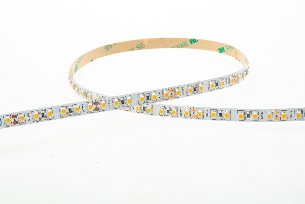 Светодиодная лента, тепло-белая,  120 д/м 3000K,  9, 6W/m,  600 Lm/m, IP20,  CRI&gt;95