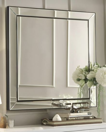 Настенное зеркало в раме “Бринкли”