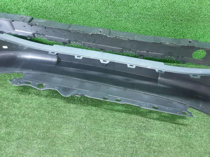 Бампер передний Peugeot 1007 (2005-2009)