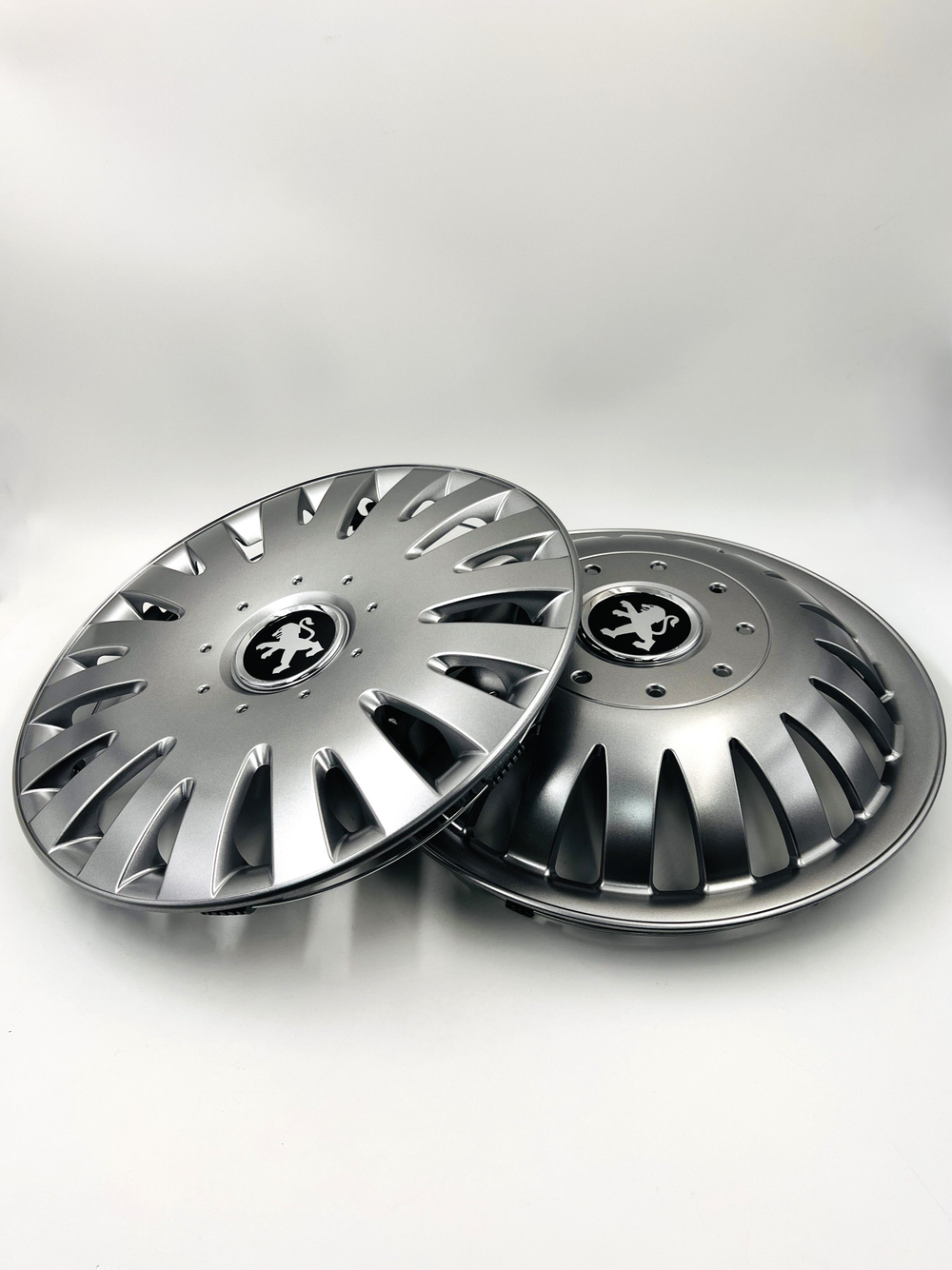 Колпаки на колеса гибкие с эмблемой R15 4шт