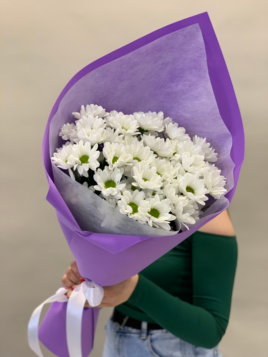 Букет цветов Хризантемы в конверте