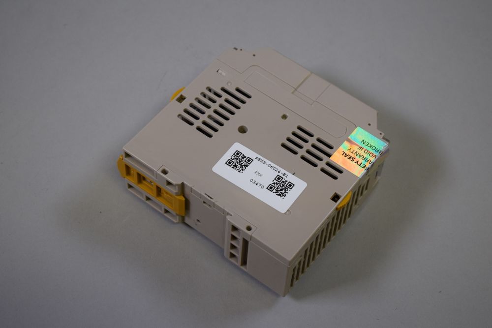 OMRON S8TS-06024-E1