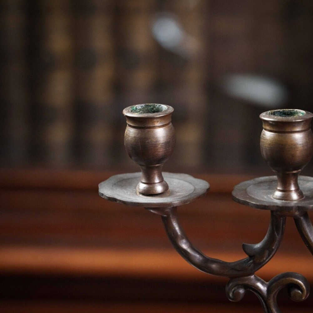 Пара бронзовых канделябров на 4 свечи