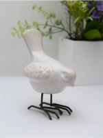 Статуэтки для интерьера на полку