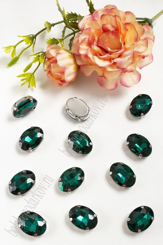 Стразы пришивные стекло в оправе, р. 18х13 мм, изумрудный