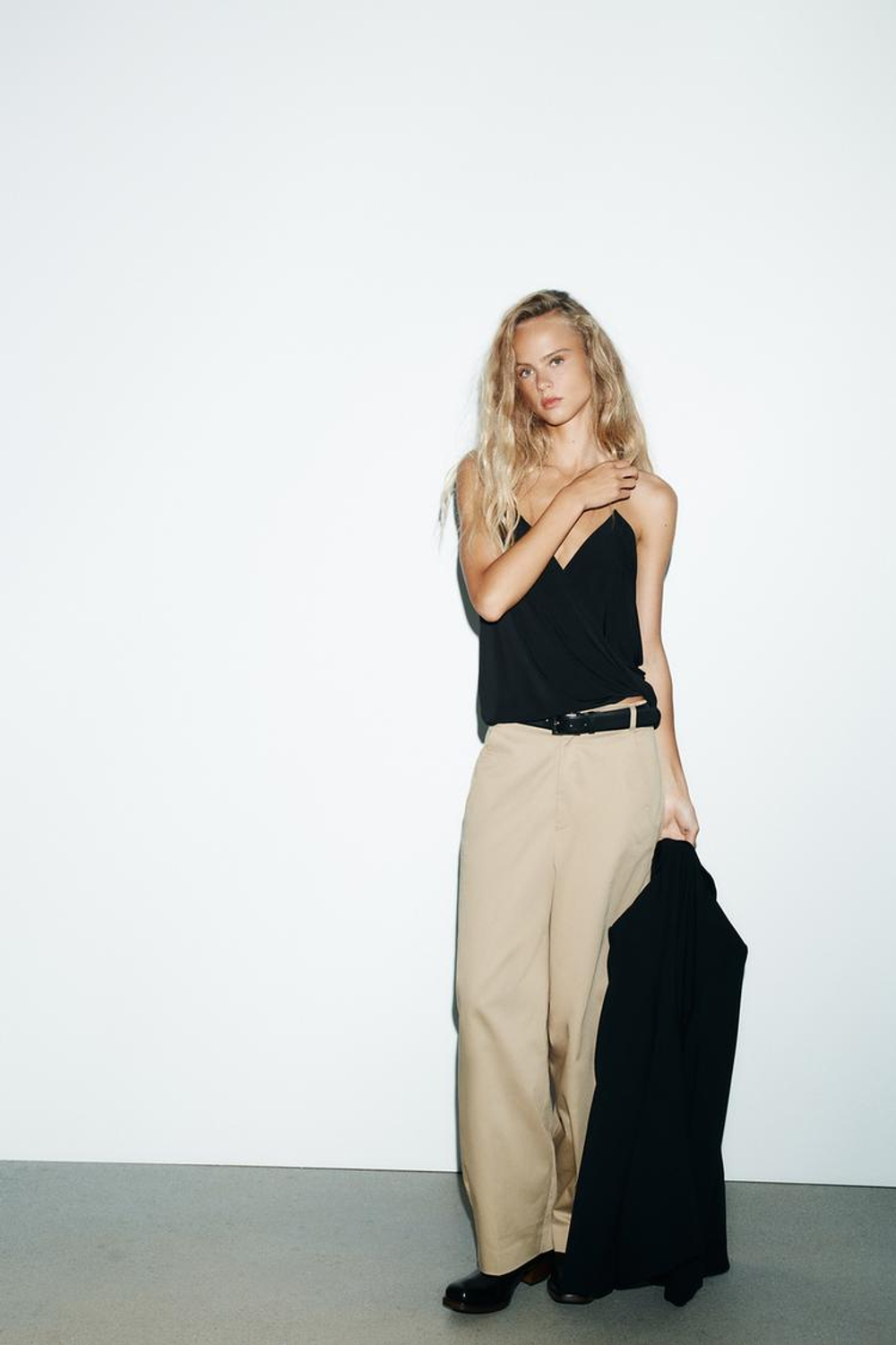 ZARA ТОП НА ПРОЗРАЧНЫХ БРЕТЕЛЯХ, ЧЕРНЫЙ