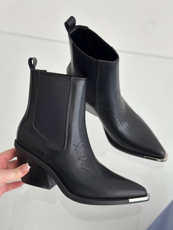 Казаки из натуральной кожи