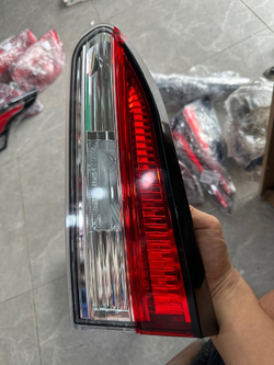 Задний фонарь Toyota Corolla Cross/Frontlander (оригинал,, 95% как новый)