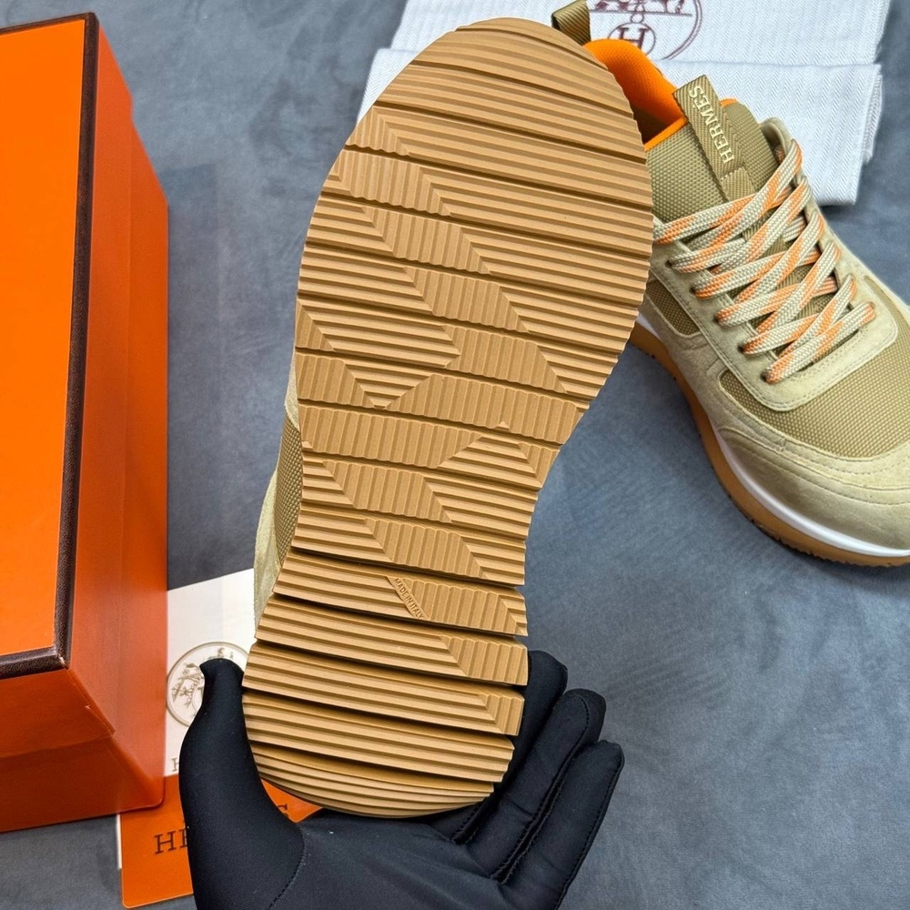 Кроссовки Hermes