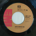 Olivia Newton-John - Don't Stop Believin' / Take Me Home Country Roads (Япония 1976г.) 7", 45 RPM, Single