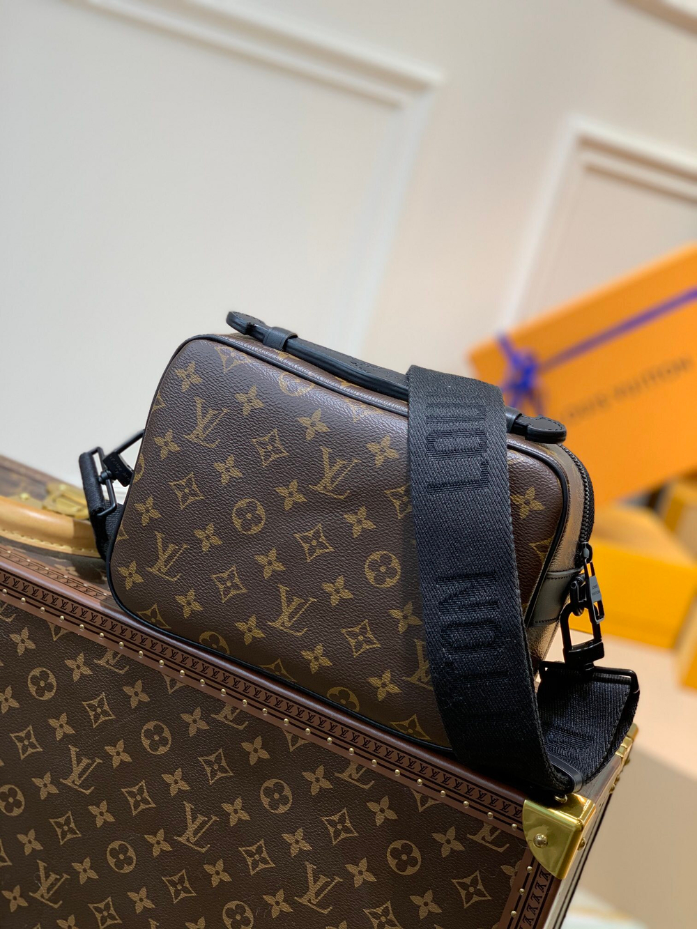 Louis Vuitton S-Lock Messenger