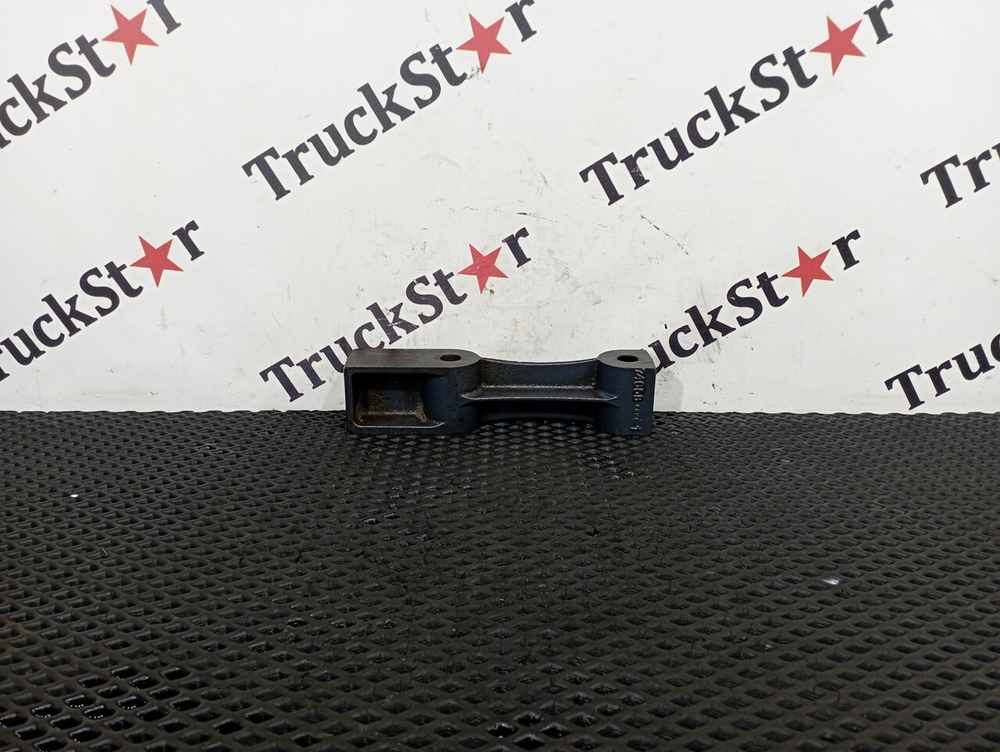 Кронштейн топливного бака 2018г.