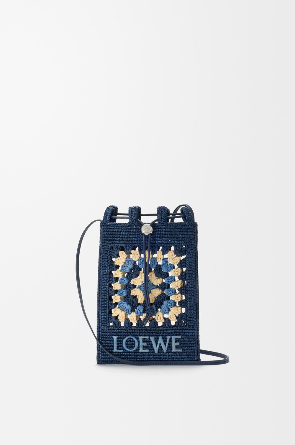 Loewe Сумка-мешок Patch Crochet на шнурке из телячьей кожи и рафии, темно-синий