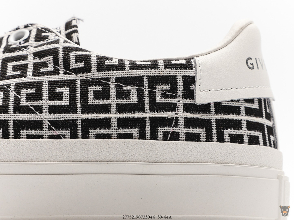 Кроссовки Givenchy City in 4G jacquard
