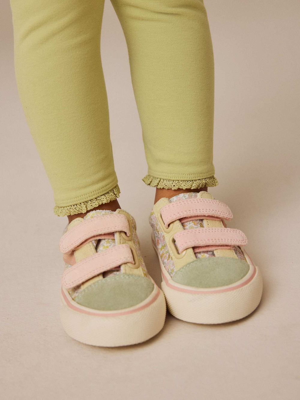 Легинсы с рюшами для девочки Next E51-648, Салатовый