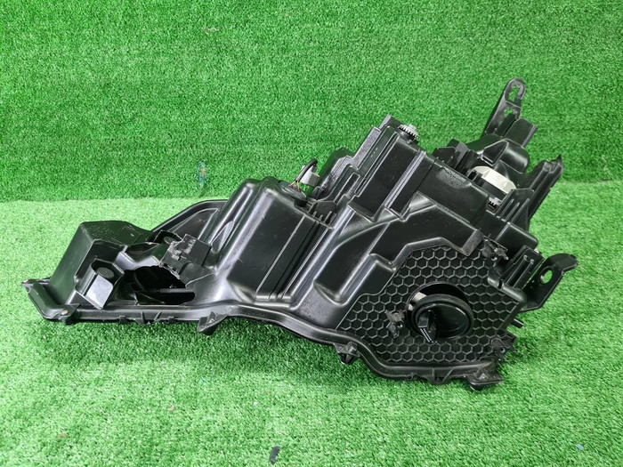 Фара правая Lexus UX (2018-н.в.) LED