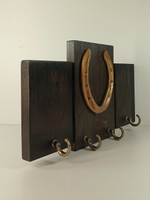 Ключница с металлической подковой