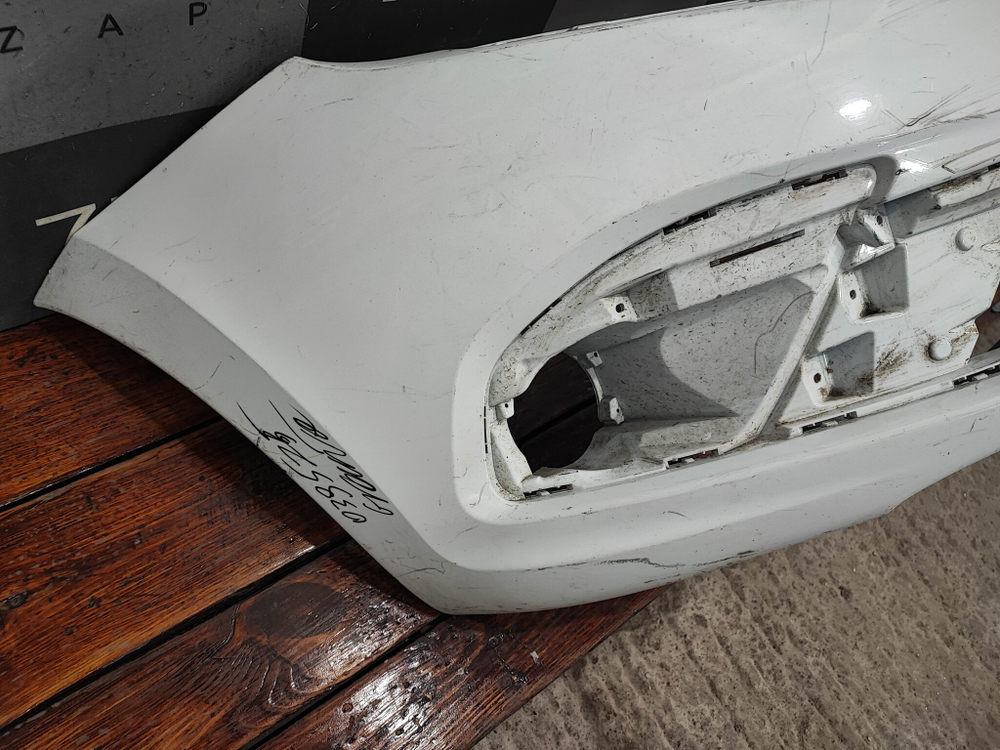 Бампер передний LADA Granta 18-нв Б/У Оригинал 8450100957