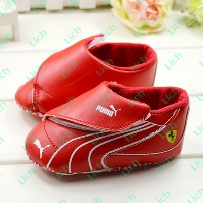 Кроссовки детские на нескользящей подошве и липучке с полосками