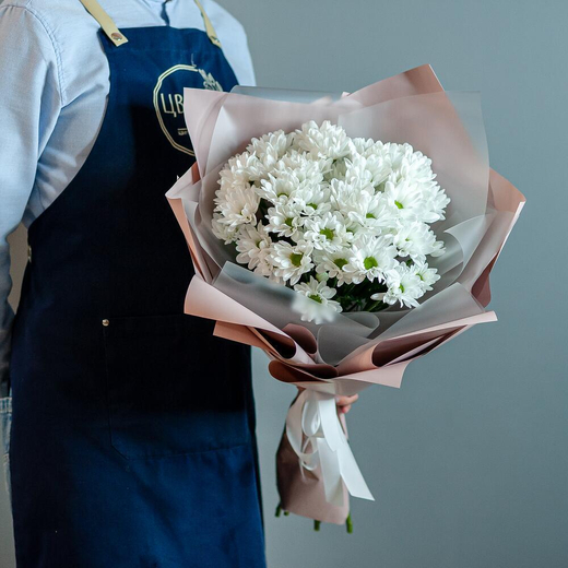 Букет хризантем ромашек размер S