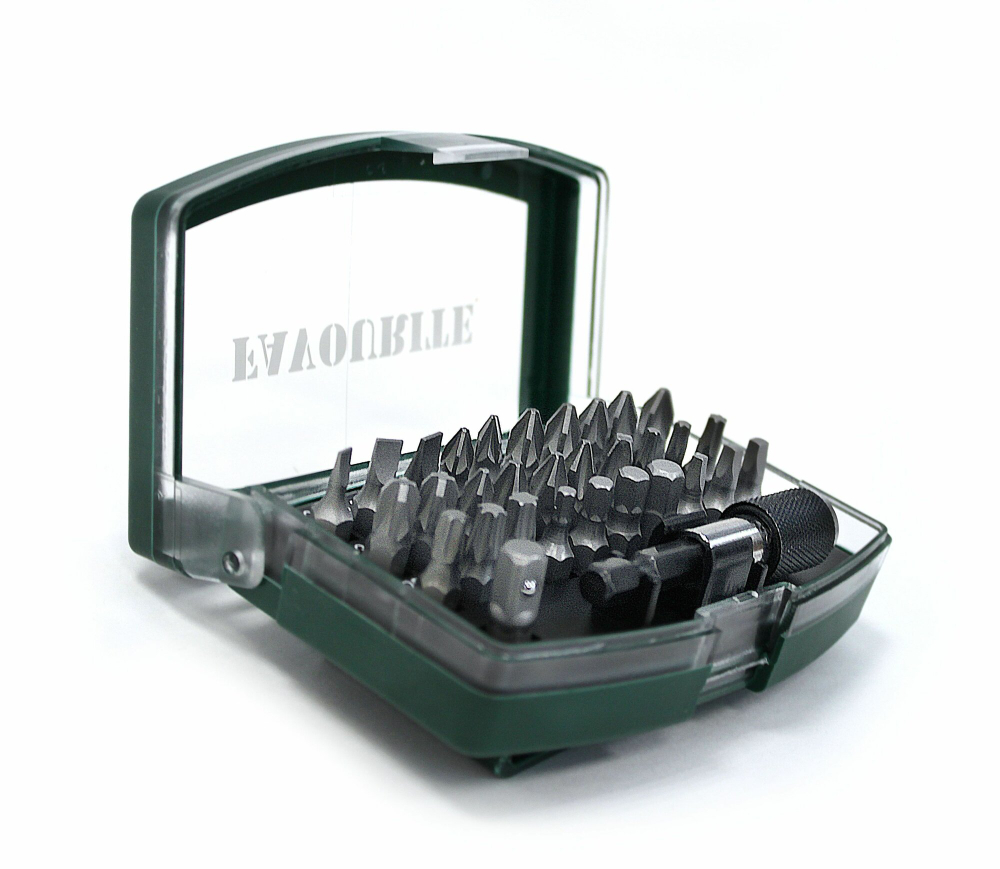 Биты для шуруповертов FAVOURITE FAV 32 SETS , в кейсе 32 предмета: 30 бит (25 мм), переходник для торцевых головок (25 мм), адаптер с быстрозаж. патрон. 60 мм.