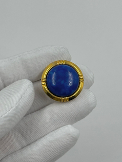 Накладка на пуговицу с синей вставкой