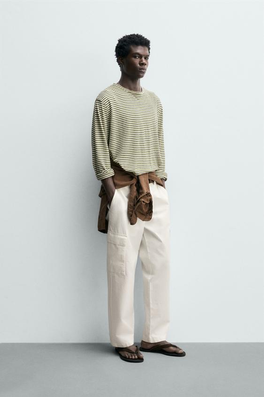 ZARA БРЮКИ КАРГО REGULAR FIT, ЖЕЛТОВАТО-БЕЛЫЙ