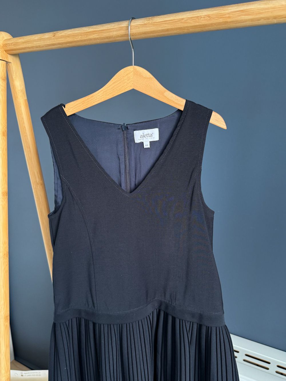 Платье без рукавов Aletta, 140