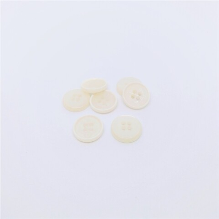 Пуговицы №668, 4пр., 15мм, цв.белый (CN A064)