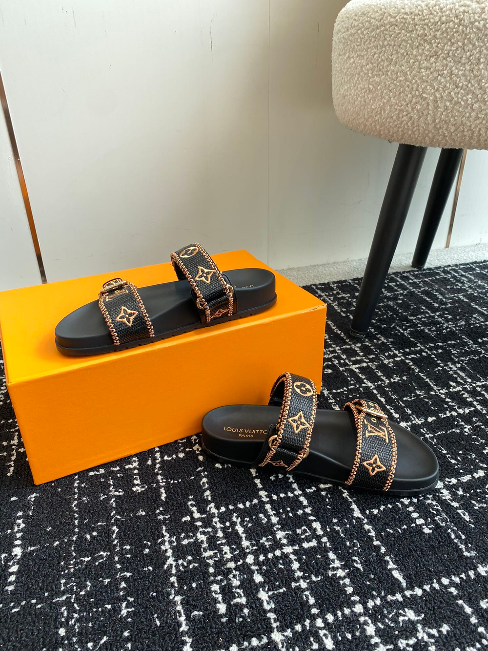 Louis Vuitton Bom Dia Flat Comfort Mule (5 colors)