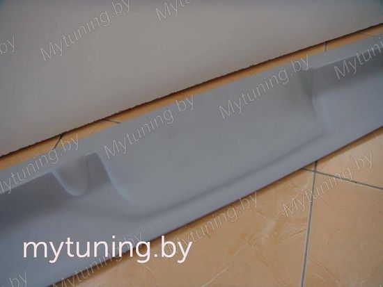 Спойлер на крышку багажника для Opel Zafira B