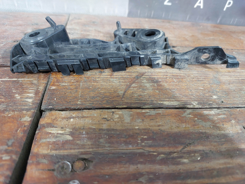 Кронштейн переднего бампера левый Mazda 6 (GJ) 12-нв Б/У Оригинал GHP9500U1