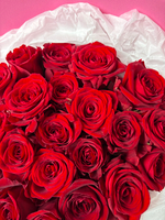 25 красных роз 50 см