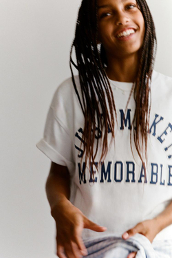 ZARA ФУТБОЛКА В СТИЛЕ ПРЕППИ С НАДПИСЬЮ, БЕЛЫЙ