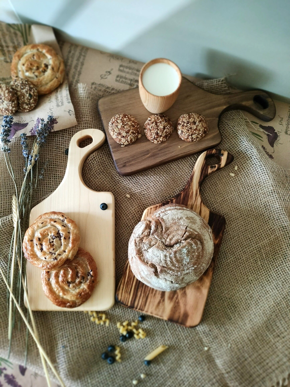 Доска разделочная из дерева сервировочная