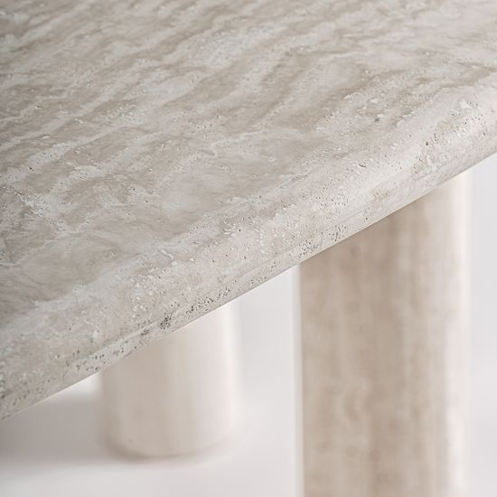 Обеденный стол Thiennes из травертина овальный