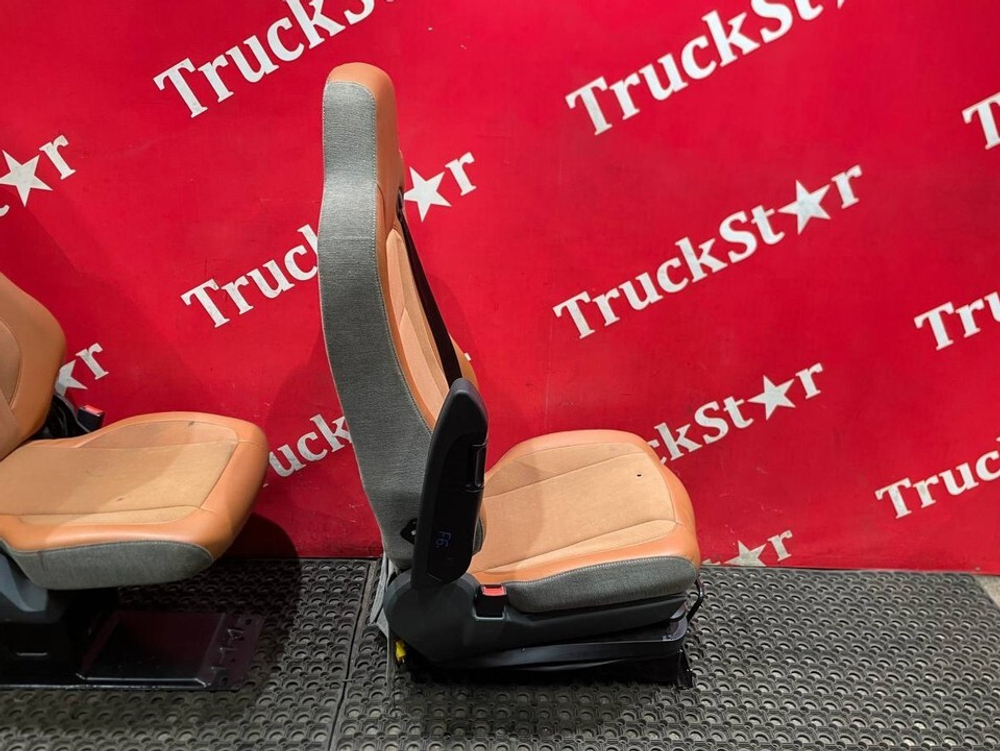 Комплект сидений 2024г