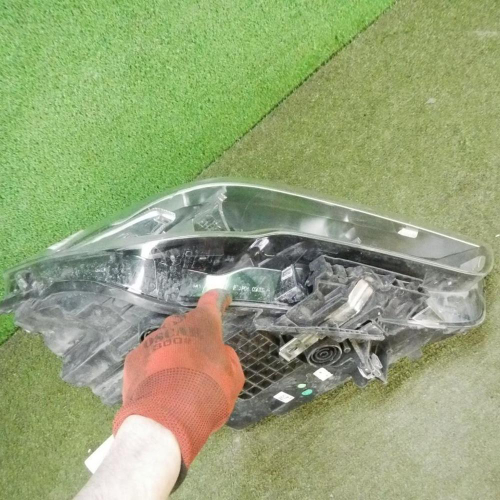 Фара правая BMW X1 F48 (2015-2019) LED