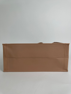 Сумка Christian Dior Book Tote Leather