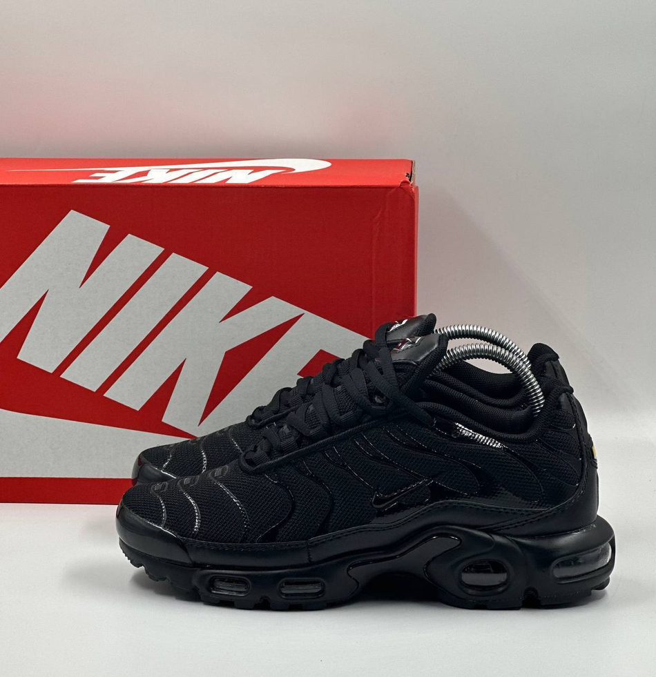 Кроссовки Nike Air Max TN Plus #291 (черн.)