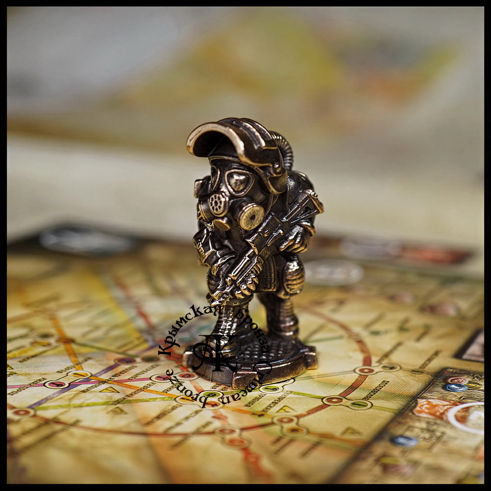 Коллекционная фигурка "Сталкер.Метро" , бронза