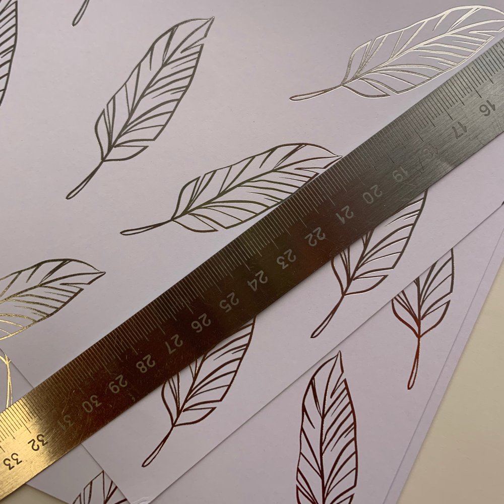 Лист односторонней бумаги с фольгированием, цвет белый, Серебряные Перья 30,5х30,5 см