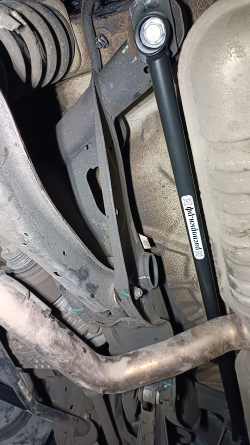 Распорка задняя нижняя сзади EXEED RX (ПОД ЗАКАЗ)