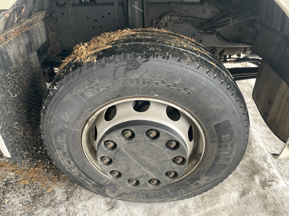 КамАЗ 5490 4x2 Седельный тягач 5490-DC (Дизельный, 12,0 л, 401 л.с., МТ)