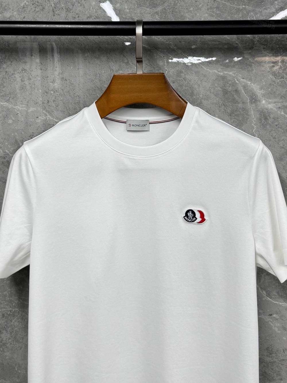 Футболка Moncler