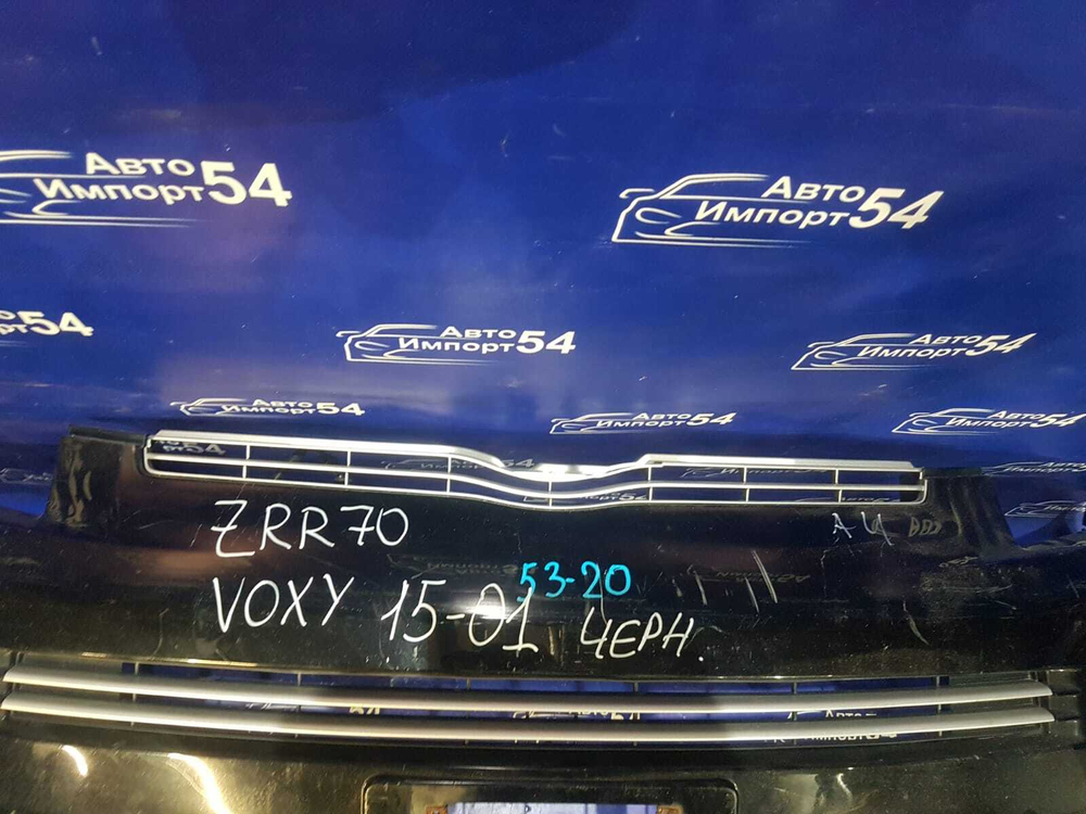 Решетка радиатора TOYOTA VOXY 2007-2010