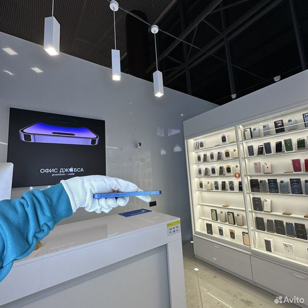 iPhone 13, 128 ГБ б/у