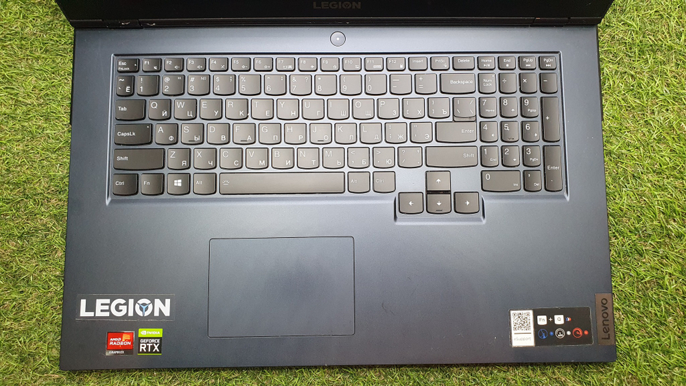 Игровой Lenovo 17.3" Ryzen 5/8Gb/RTX 3050 /144Hz